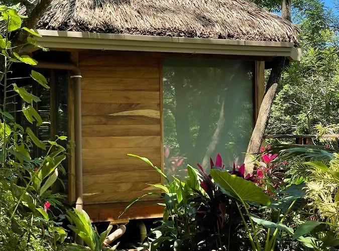 Tierra Encantada